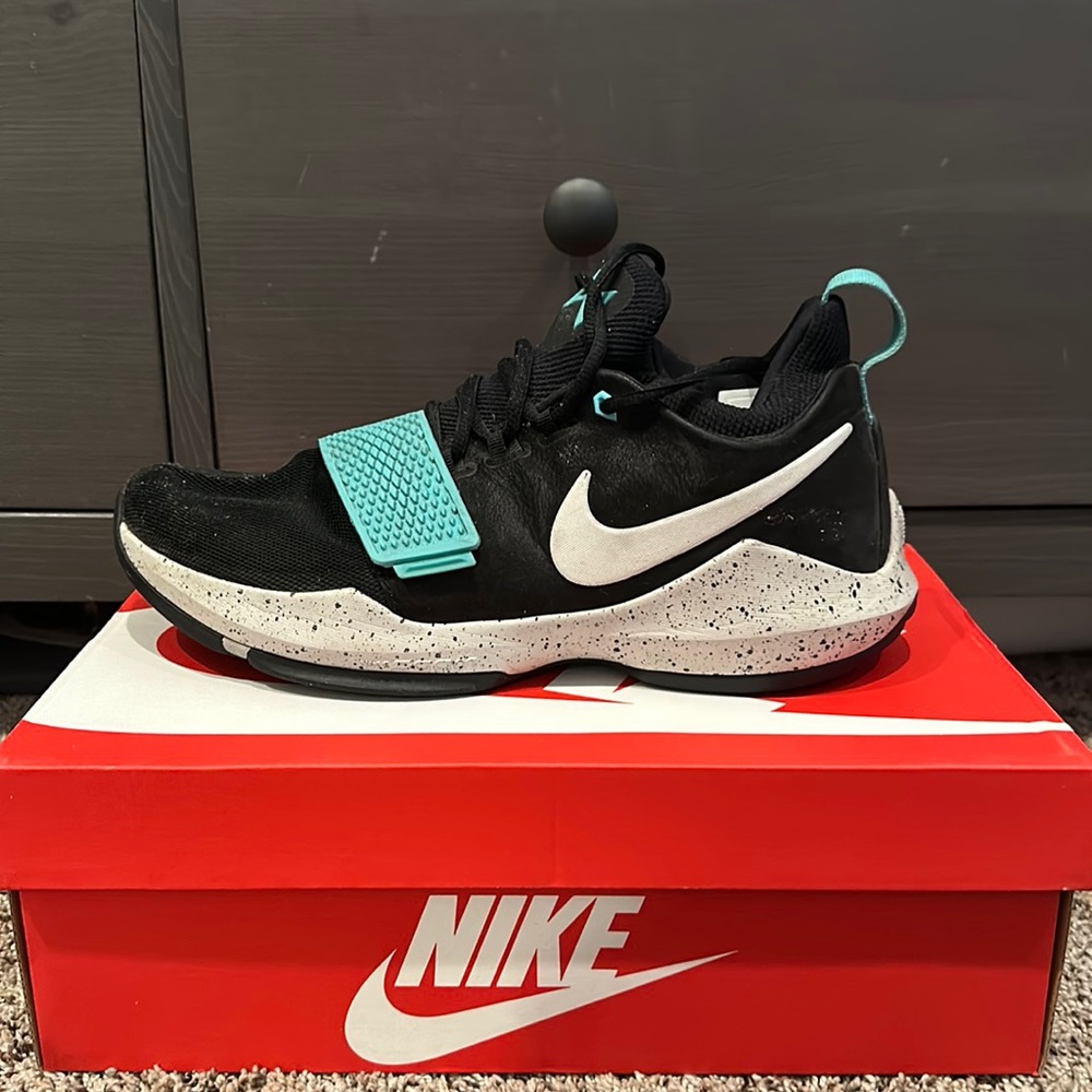 Size 10.5 - Nike PG 1 Light Aqua 2017
